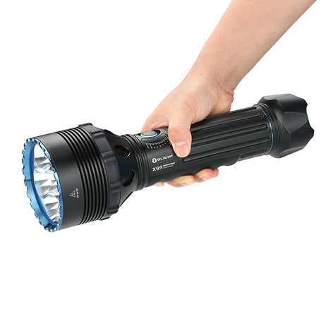 LAMPE OLIGHT X9R MARAUDER - GROSSE LAMPE TORCHE 25000 LUMENS LPE25