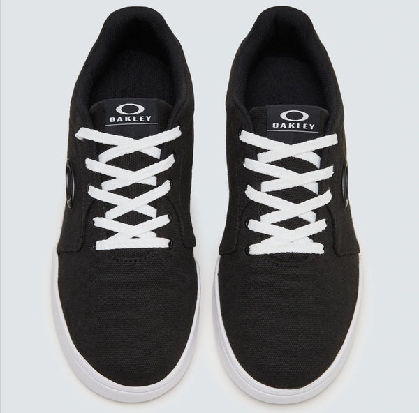 Chaussures Oakley Canvas Flyer Sneaker noires DO25
