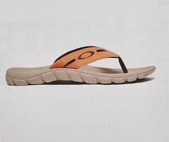 SAVATES OAKLEY OPERATIVE SANDAL 2.0 13477-9YG