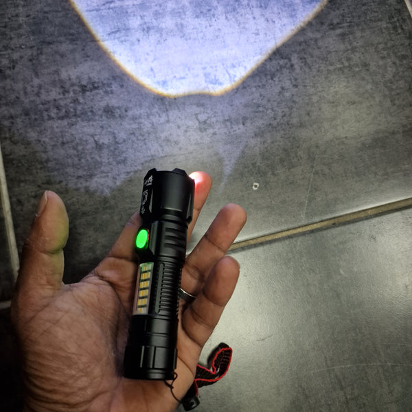 MINI-LAMPE DE RECHERCHE FAISCEAU REGLABLE +  CLIGNOTANT ROUGE BLEU