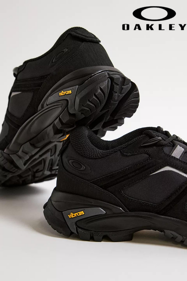 CHAUSSURES BASKET OAKLEY SIERRA TERRAIN BLACK FOF100541