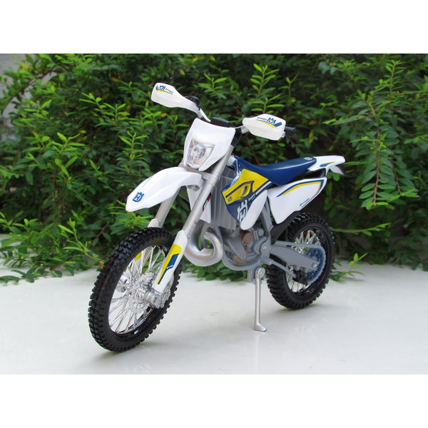MINIATURE MOTO HUSQVARNA 501 FE 1:12 MAISTO M16921
